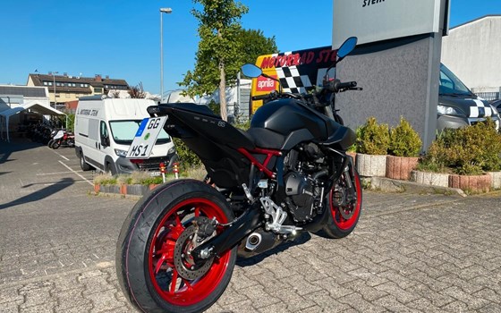 Gebrauchtmotorrad Suzuki GSX-8S - Bild 9