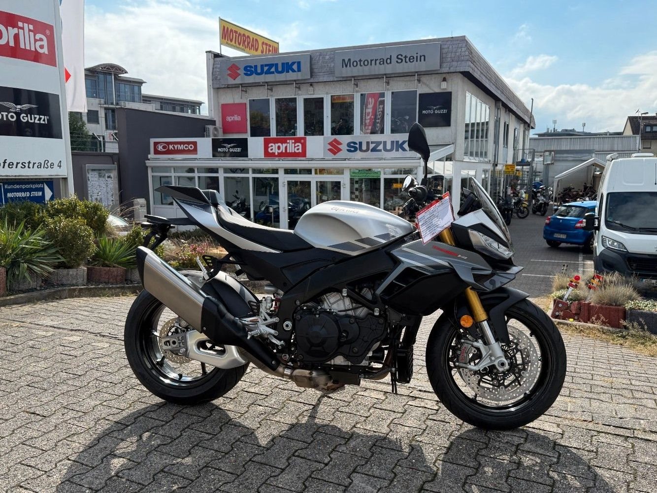 Aprilia Tuono V4 1100 RR