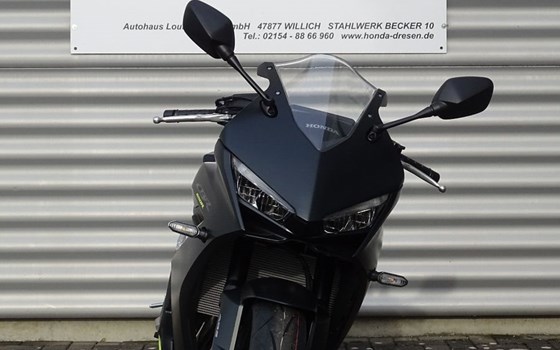 Gebrauchtmotorrad Honda CBR650R E-Clutch - Bild 2