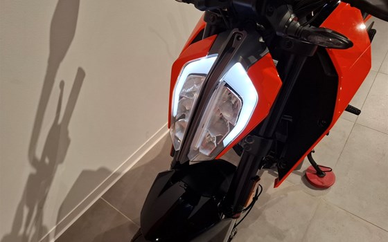 Gebrauchtmotorrad KTM 125 Duke - Bild 12