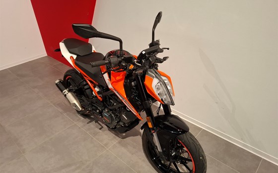 Gebrauchtmotorrad KTM 125 Duke - Bild 17