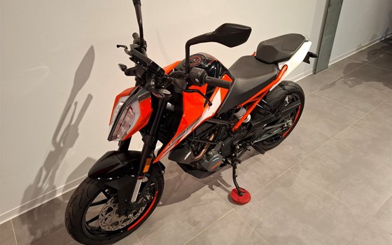 Gebrauchtmotorrad KTM 125 Duke - Bild 7