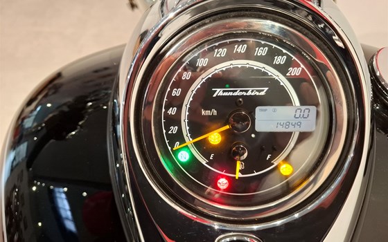 Gebrauchtmotorrad Triumph Thunderbird LT - Bild 11