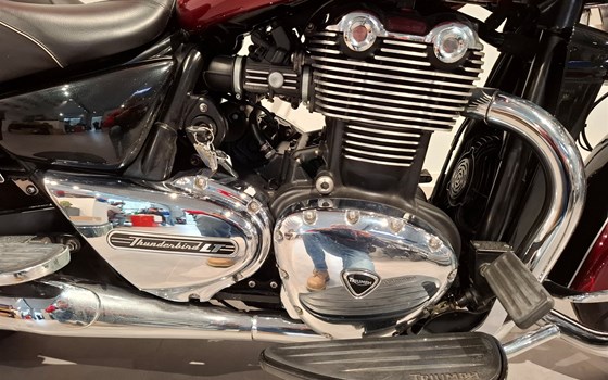 Gebrauchtmotorrad Triumph Thunderbird LT - Bild 20