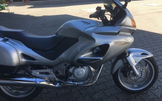 Gebrauchtmotorrad Honda NT 650V Deauville - Bild 2