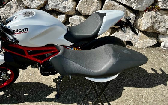 Gebrauchtmotorrad Ducati Monster 797 - Bild 8