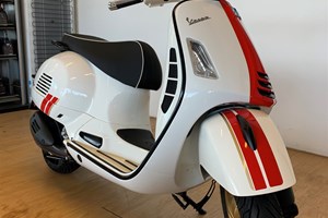 Angebot Vespa GTS 300 Super Racing Sixties