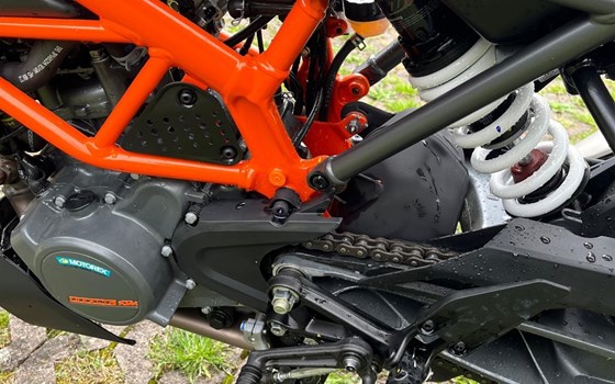 Gebrauchtmotorrad KTM 125 Duke - Bild 9