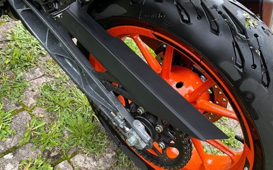 Gebrauchtmotorrad KTM 125 Duke - Bild 11
