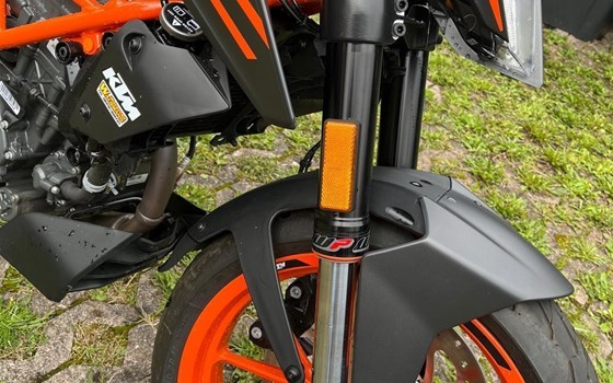 Gebrauchtmotorrad KTM 125 Duke - Bild 18