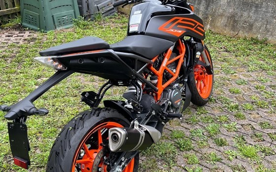 Gebrauchtmotorrad KTM 125 Duke - Bild 3