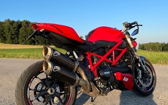 Gebrauchtmotorrad Ducati Streetfighter 848 - Bild 3