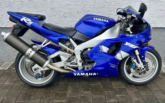 Gebrauchtmotorrad Yamaha R1 - Bild 1