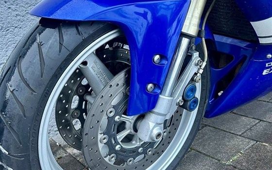 Gebrauchtmotorrad Yamaha R1 - Bild 11