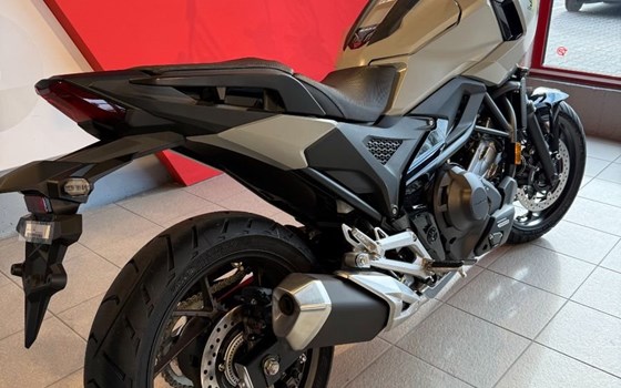 Gebrauchtmotorrad Honda NC750X DCT - Bild 8