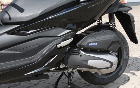 Gebrauchtmotorrad Honda Forza 125 - Bild 13