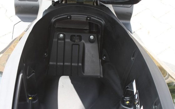 Gebrauchtmotorrad Honda Forza 125 - Bild 14