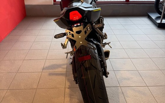 Gebrauchtmotorrad Honda CBR650R E-Clutch - Bild 10