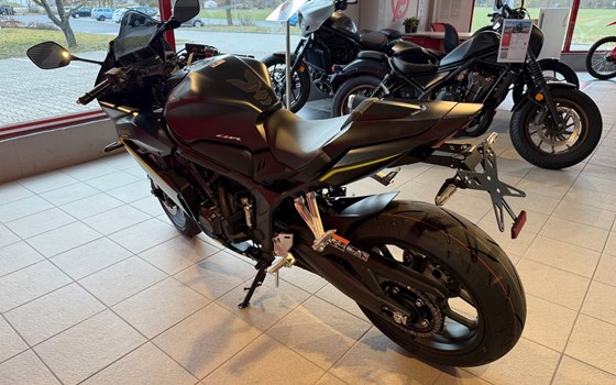 Gebrauchtmotorrad Honda CBR650R E-Clutch - Bild 9