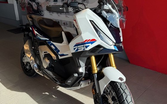 Gebrauchtmotorrad Honda X-ADV Special Edition - Bild 11