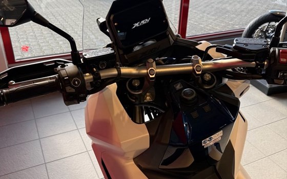 Gebrauchtmotorrad Honda X-ADV Special Edition - Bild 6