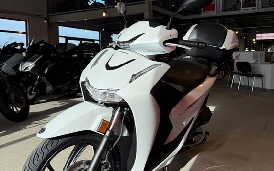 Gebrauchtmotorrad Honda SH125 - Bild 6