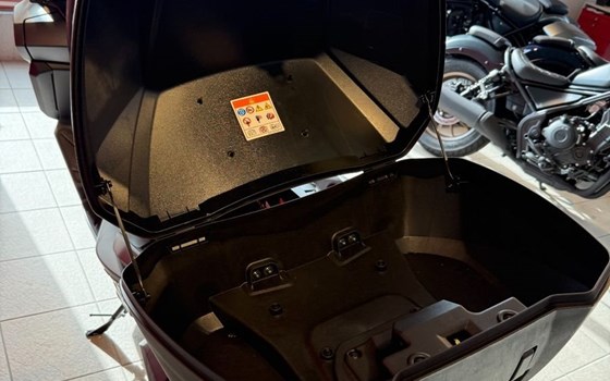 Gebrauchtmotorrad Honda Forza 125 - Bild 11