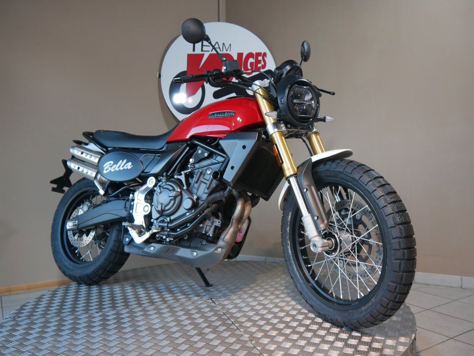 Fantic Caballero 700 