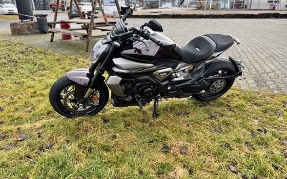 Gebrauchtmotorrad Ducati XDiavel V4 - Bild 25