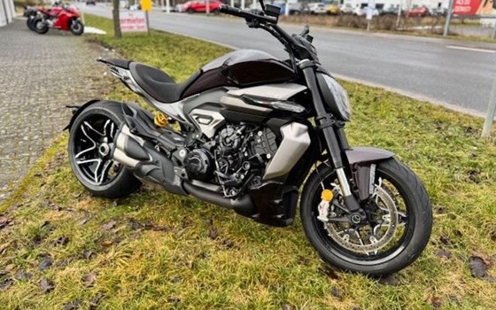 Gebrauchtmotorrad Ducati XDiavel V4 - Bild 9