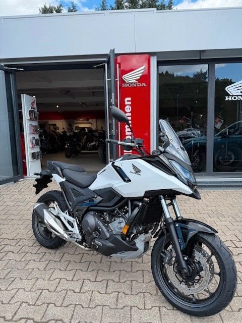 Honda NC750X DCT