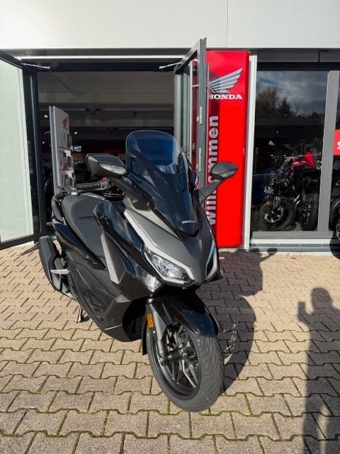 Honda Forza 350