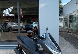 Neumotorrad Honda PCX125