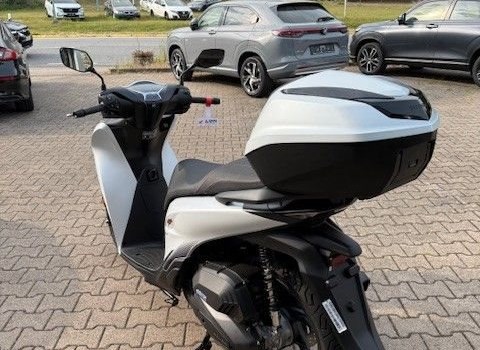 Neufahrzeug Honda SH125i - Bild 8