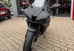 Neumotorrad Honda CBR600RR