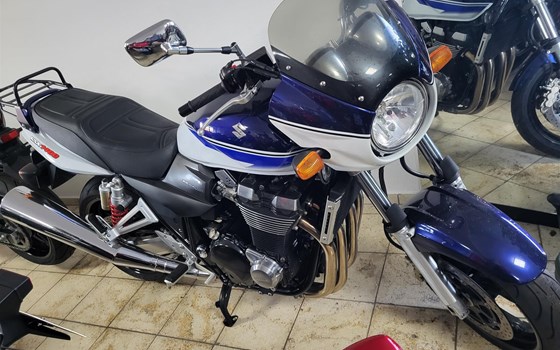 Gebrauchtmotorrad Suzuki GSX 1400 - Bild 1