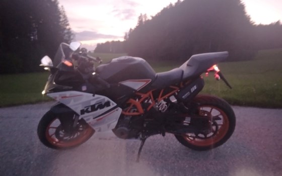 Gebrauchtmotorrad KTM RC 390 - Bild 3