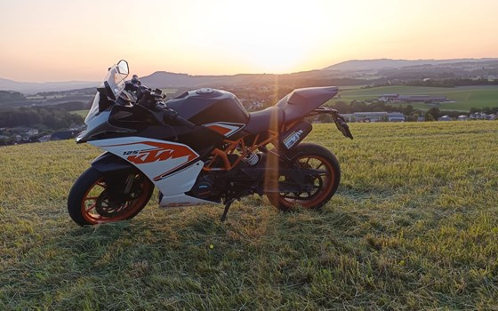 Gebrauchtmotorrad KTM RC 125 - Bild 4