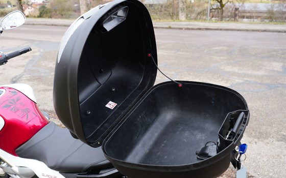 Gebrauchtmotorrad Suzuki SFV 650 Gladius - Bild 10