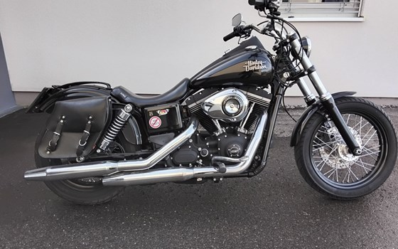 Gebrauchtmotorrad Harley-Davidson Dyna Street Bob FXDB - Bild 1