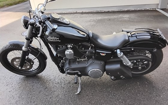 Gebrauchtmotorrad Harley-Davidson Dyna Street Bob FXDB - Bild 3