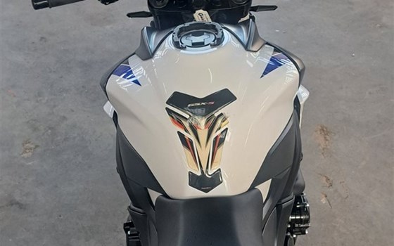 Gebrauchtmotorrad Suzuki GSX-S750 - Bild 2