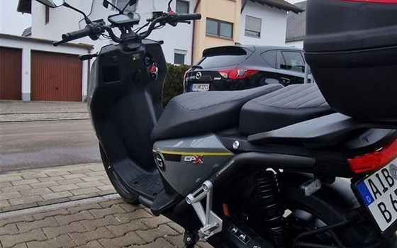 Gebrauchtmotorrad Super Soco CPX 90 km/h - Bild 3