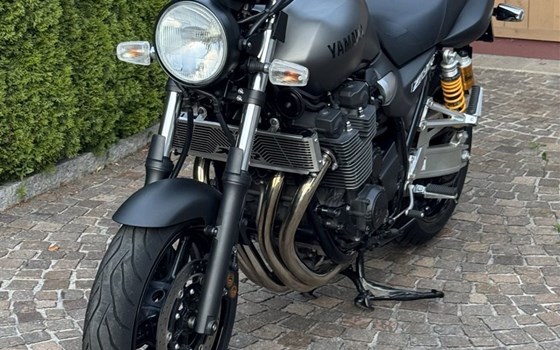 Gebrauchtmotorrad Yamaha XJR 1300 - Bild 1
