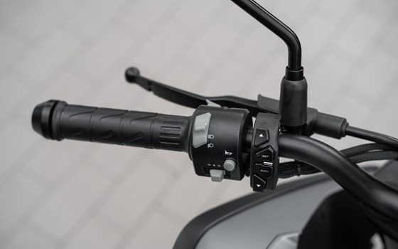 Neufahrzeug CFMOTO 125NK - Bild 9