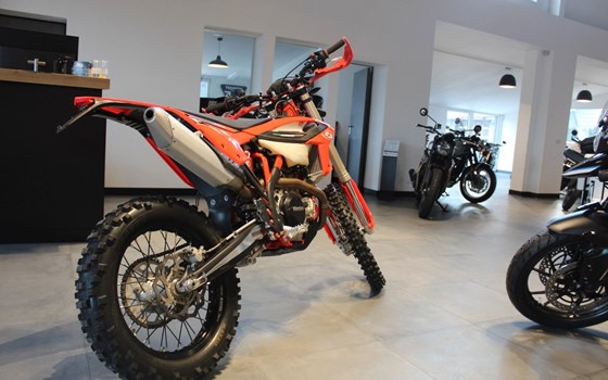 Gebrauchtmotorrad Beta RR 390 - Bild 4