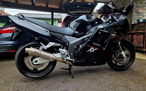Gebrauchtmotorrad Honda CBR 1100 XX Super Blackbird - Bild 4