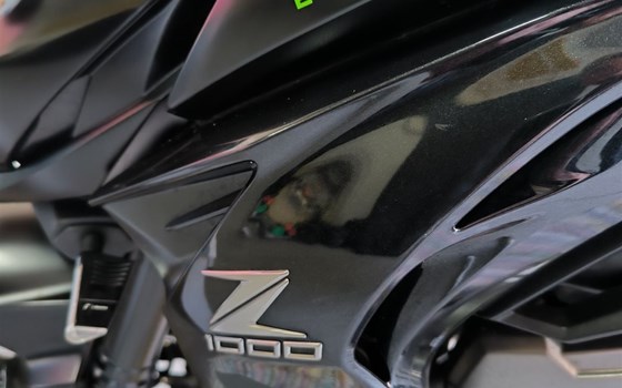 Gebrauchtmotorrad Kawasaki Z1000 - Bild 3