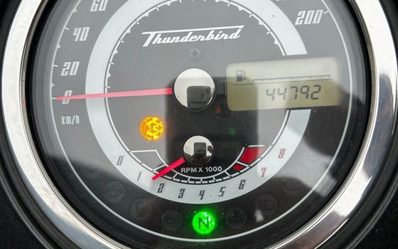 Gebrauchtmotorrad Triumph Thunderbird Storm - Bild 2