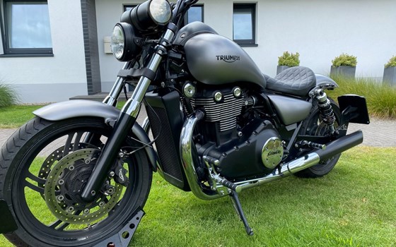 Gebrauchtmotorrad Triumph Thunderbird Storm - Bild 4